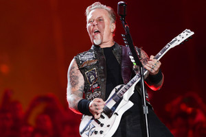 Pagaliau: po ilgos pertraukos – nauja grupės „Metallica“ daina