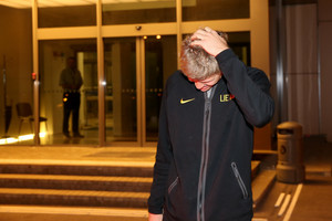 Lietuvos rinktinė grįžo: veidai nelinksmi, bet dėkingi gerbėjams