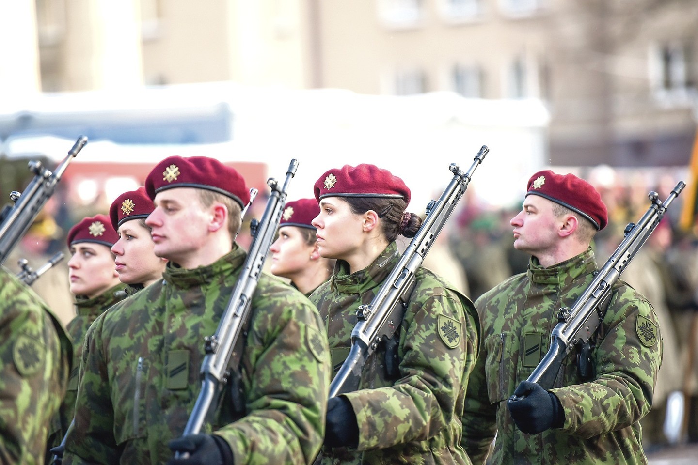 Krašto apsaugos savanorių pajėgose šiuo metu yra apie 4,6 tūkst. karių – vyrų ir moterų, moksleivių ir verslininkų.