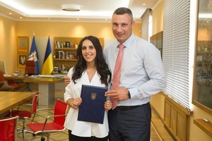 „Eurovizijos“ laimėtojai Džamalai V. Klyčko padovanojo butą