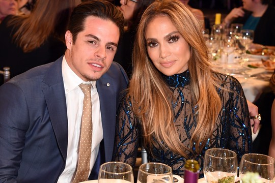 Jennifer Lopez išsiskyrė su gerokai jaunesniu mylimuoju