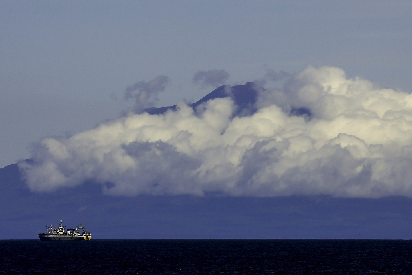 Rusija ir Japonija nesutaria dėl Kunašyro salos.<br>„Reuters“/“Scanpix“ nuotr.