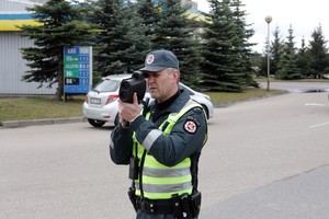 Vairuotojams – jokio pasigailėjimo: baus ir už viršytą 1 km/val.