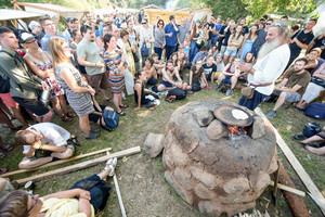 Dūburio ežero salą užliejo festivalio „Mėnuo Juodaragis“ magija