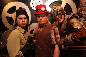 Į vakarėlį plūdo išskirtinė publika: tokių gatvėje nepamatysi