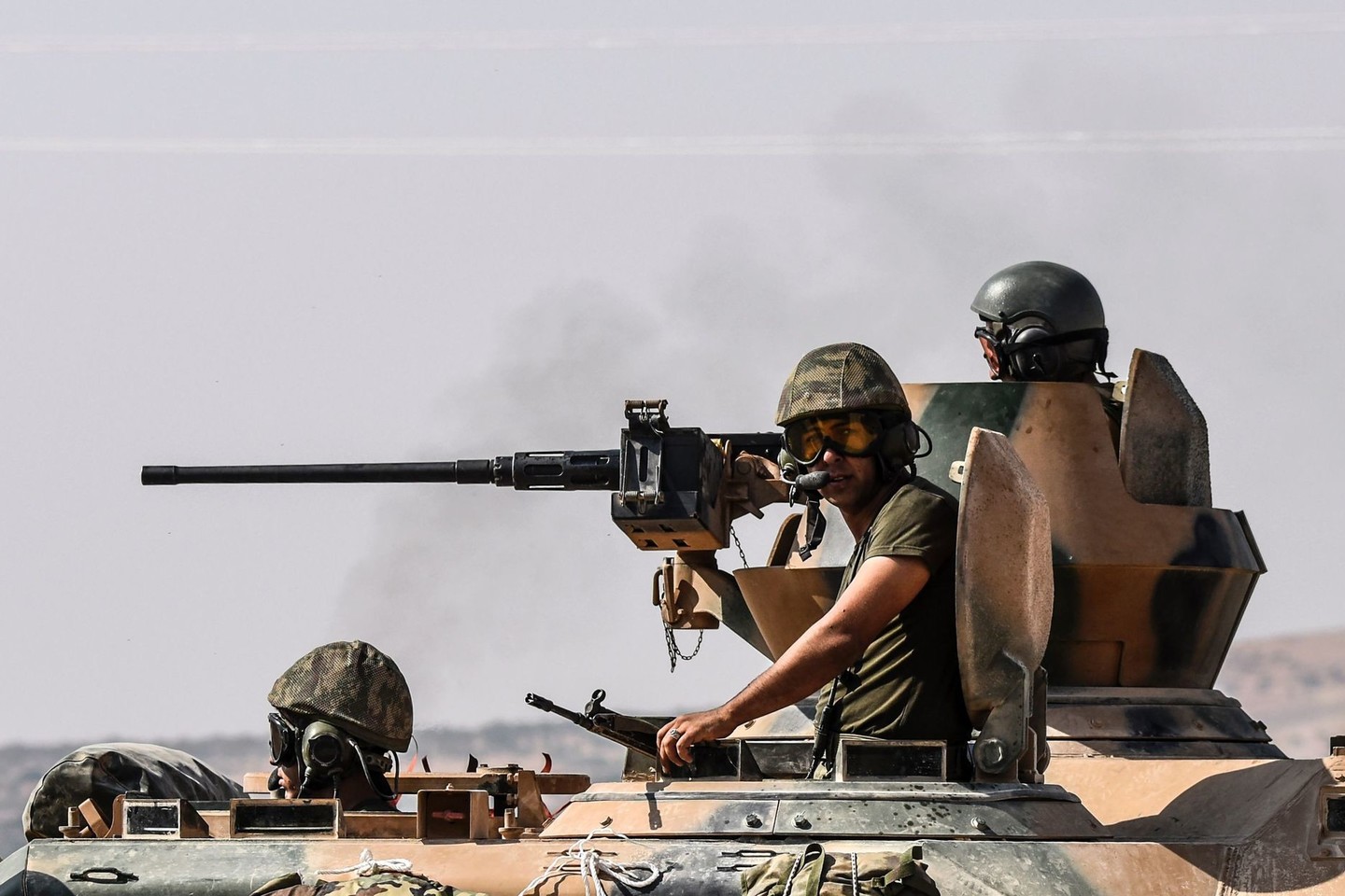 Sekmadienį suėjo penkios dienos nuo Turkijos operacijos Sirijoje pradžios.