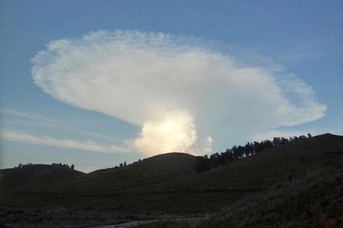 Grybo formos debesis Sibiro gyventojams įvarė siaubo.<br>Instragram nuotr