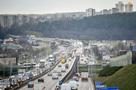 Ekspertų žvilgsnis – į spūstis gatvėse. Ar kalti tik kelininkai?