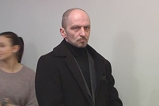 Buvęs policijos tyrėjas už draugo nužudymą kalės už grotų