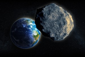 Pro Žemę tik per plauką praskriejo nežinomas asteroidas
