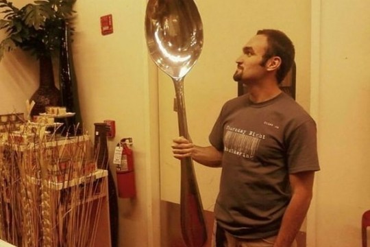 Rusai jau šaiposi iš auksinių puodų skandalo Lietuvoje