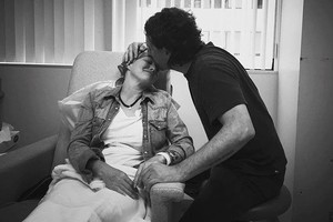 Vėžiu serganti Shannen Doherty pasidalino jaudinančia akimirka