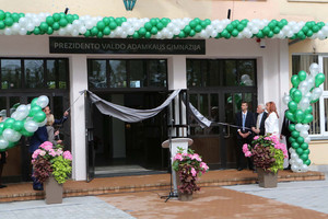 Prezidentui Valdui Adamkui – kauniečių staigmena