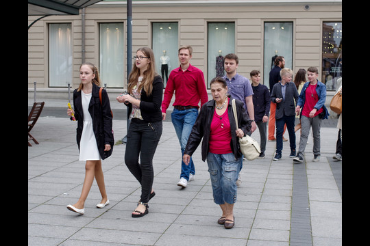 Vilniaus gatvėse šurmuliuoja moksleiviai ir studentai.<br>V.Ščiavinsko nuotr.