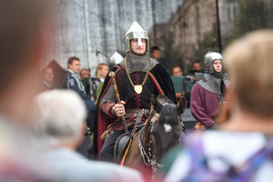 „Sostinės dienų“ pradžią paskelbė raitas kunigaikštis Gediminas