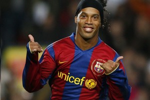 Ronaldinho ir vėl tapo „Barcelona“ ekipos dalimi