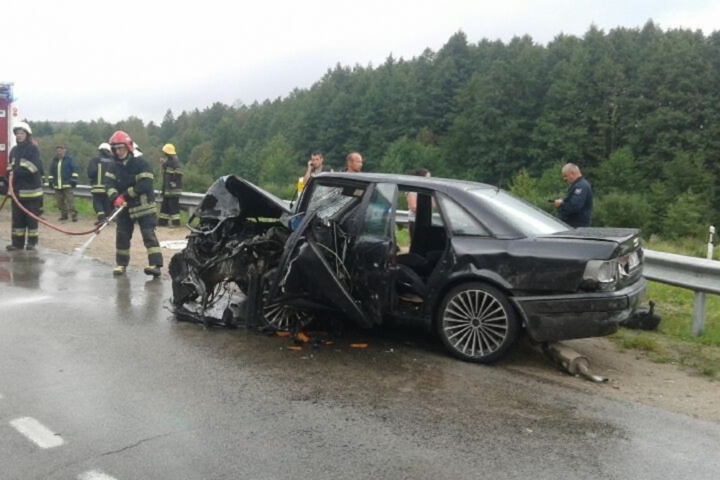 Didelė avarija kelyje Leipalingis-Veisiejai, 7 žmonės sužeisti.