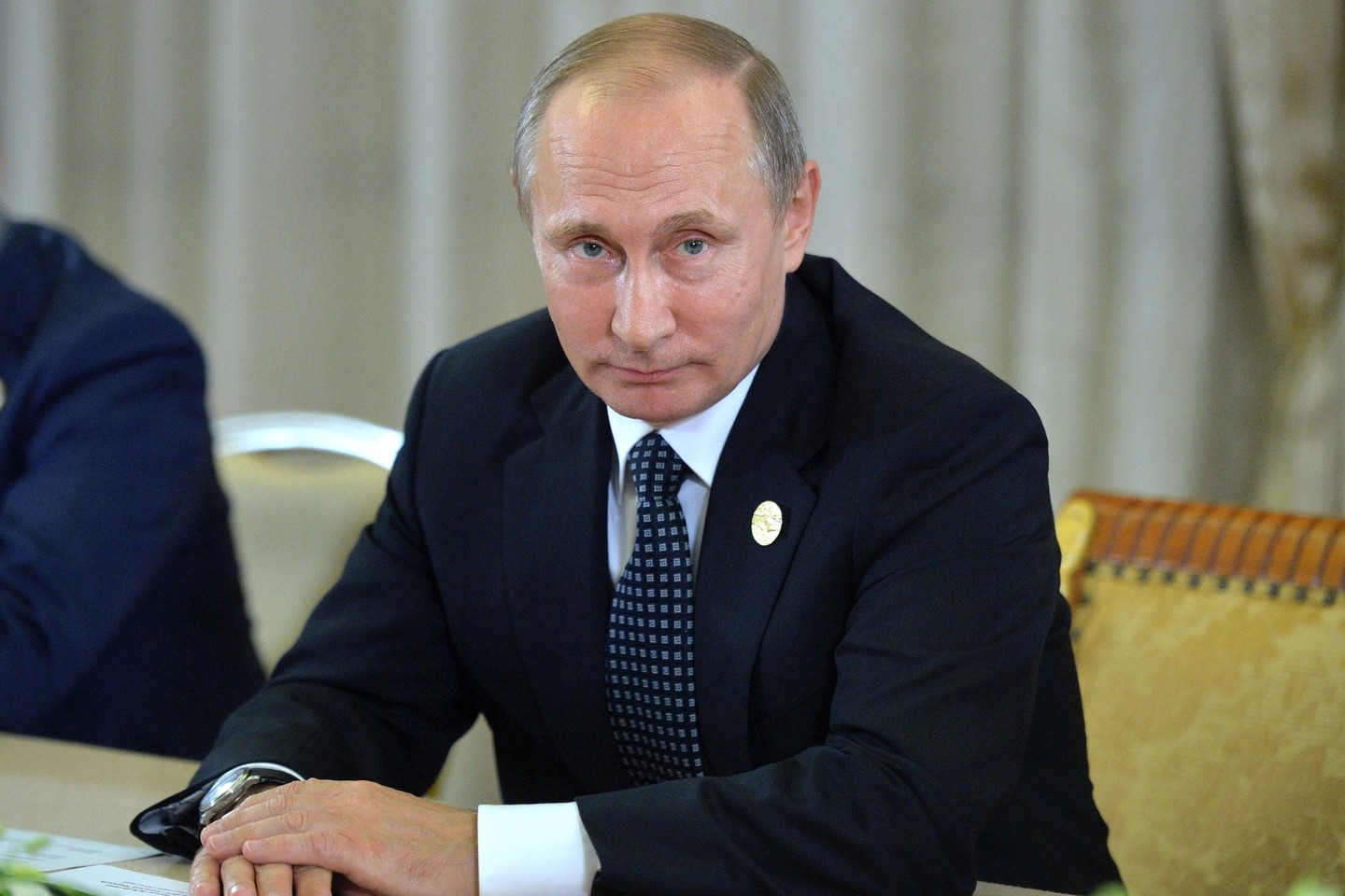 V.Putinas teigė, kad dar neapsisprendė, ar