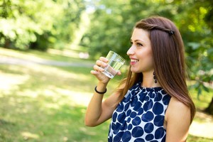 Mėnesį gėrė tik vandenį. Štai kas nutiko