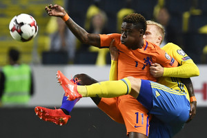 Nyderlandai gelbėjosi nuo gėdos, Europos karaliai gavo antausį