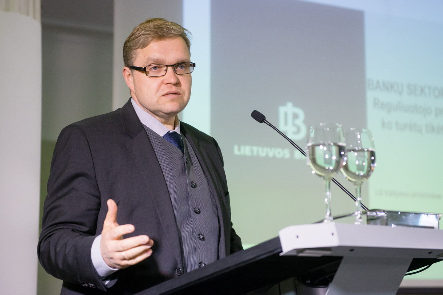 Lietuvos banko valdybos pirmininkas Vitas Vasiliauskas<br>J.Stacevičiaus nuotr.
