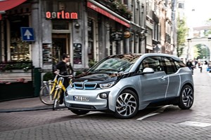 Į elektromobilius lietuviai žiūri atsargiai