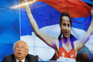 Tik Rusijoje: atletai iš Rio išmesti, o valdžiai – premijos