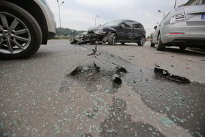 Praėjusią parą avarijose žuvo žmogus, dar 10 buvo sužeista