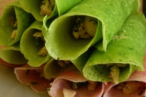 Spalvoti blyneliai su lašiša: jokios chemijos ir labai gardu