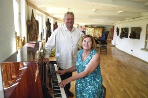 35 metai kartu: vyras ir žmona susitinka tik savaitgaliais kaime