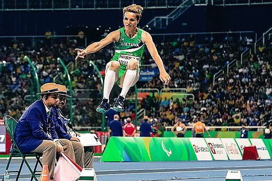 Parolimpietei R. Adomaitienei iki medalio pritrūko centimetro