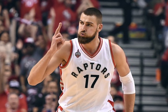 Prestižiniame NBA reitinge – nemenkas Jono Valančiūno šuolis