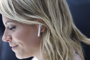 Belaidės „Apple“ ausinės sveikatos specialistams kelia šiurpą