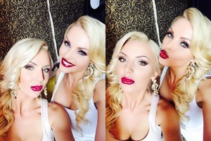 Akį traukė putlios Monikos Šedžiuvienės ir Skaistės Steikūnaitės lūpos