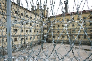 Monstrai: banditų gaujos vienybė subyra (9)