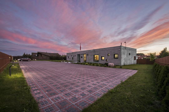 Išskirtinis pastatas Vilniaus užmiestyje kausto praeivių dėmesį