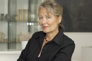 Herojus dešimtmečius stebinčią dokumentininkę vienas apiplėšė