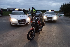 Pareigūnų reidas Kaune: motociklininko gaudynės ir linksmieji ekipažai