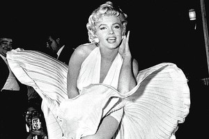 Garsioji Marilyn Monroe suknelė bus parduota aukcione