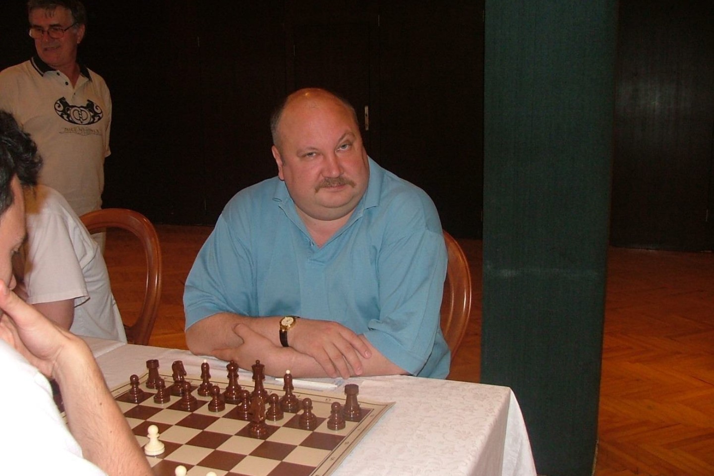 A.Kveinys pasaulio šachmatų olimpiadoje treniravo Latvijos moterų rinktinę.<br>Asmeninio archyvo nuotr.