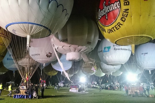 Debesų Dakare – trys Lietuvos rekordai