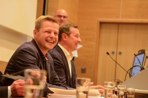 Londone politikai emigrantams žadėjo dvigubą pilietybę