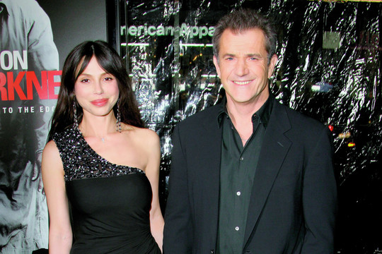 Aktorius Melas Gibsonas varo iš namų ir savo dukrą, ir buvusią draugę