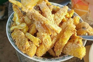 Traškios cukinijų lazdelės: užkandis, nuo stalo dingstantis rekordiniu greičiu