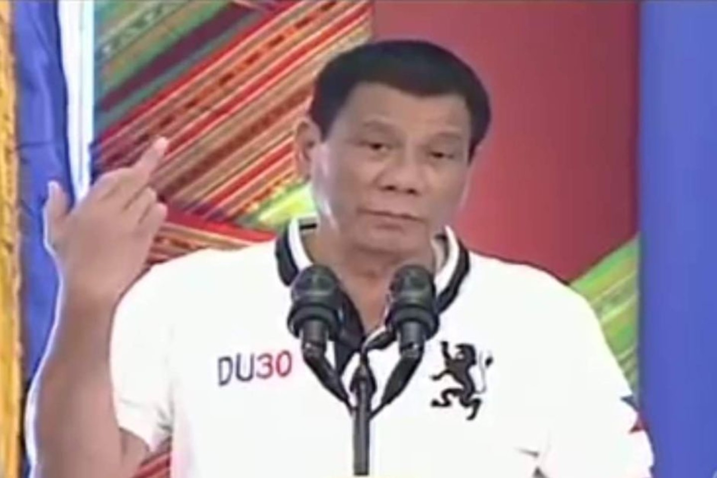 R.Duterte paleido nešvankybėmis pastiprintą tiradą Europos Sąjungos adresu.