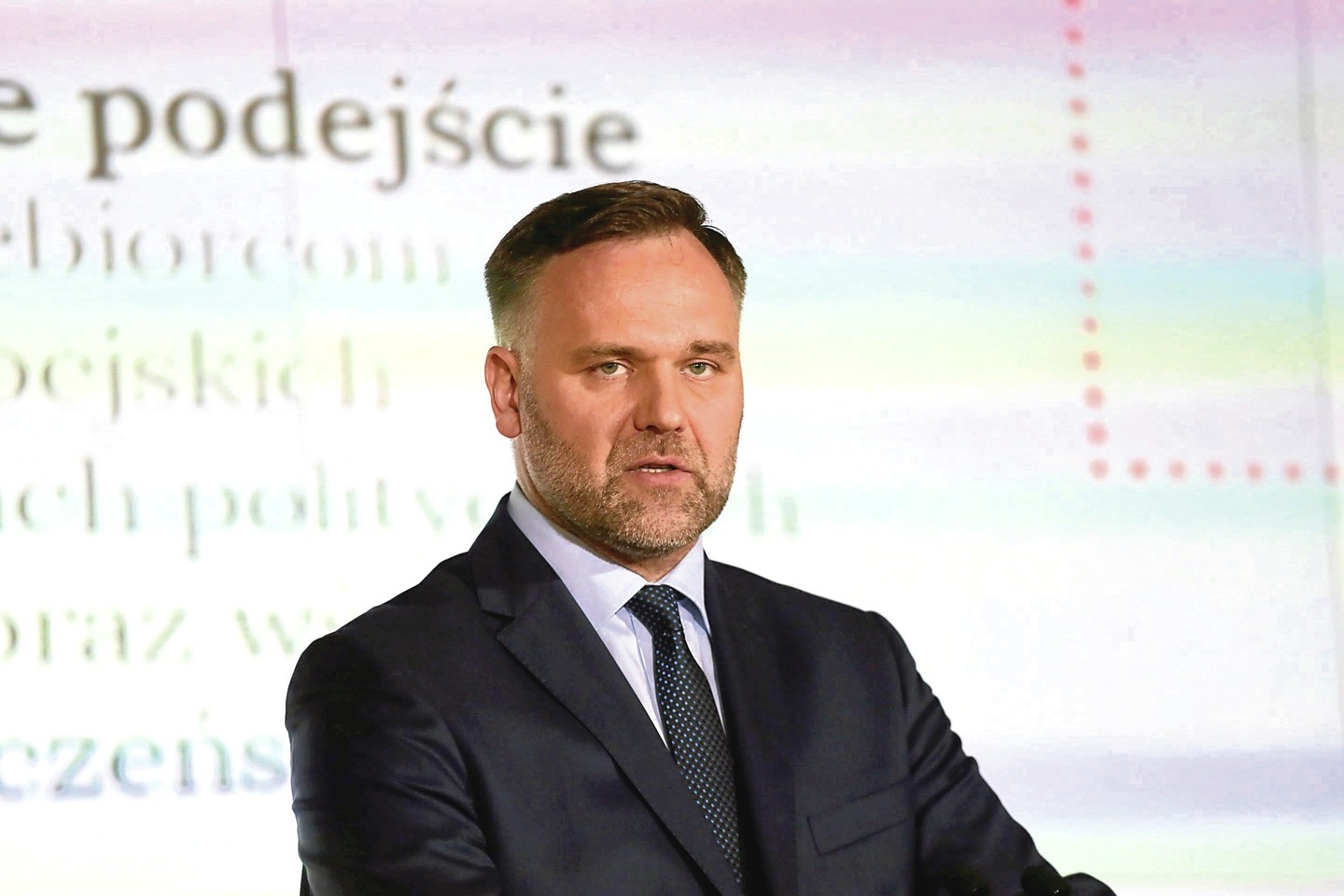 D.Jackiewiczius iždo ministru turėjo dirbti iki metų pabaigos.