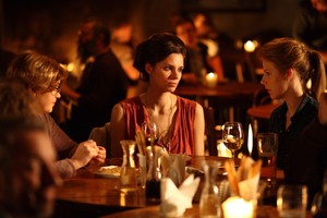 Griežtai kelnių nemūvinti Elžbieta Latėnaitė – galvos skausmas stilistams