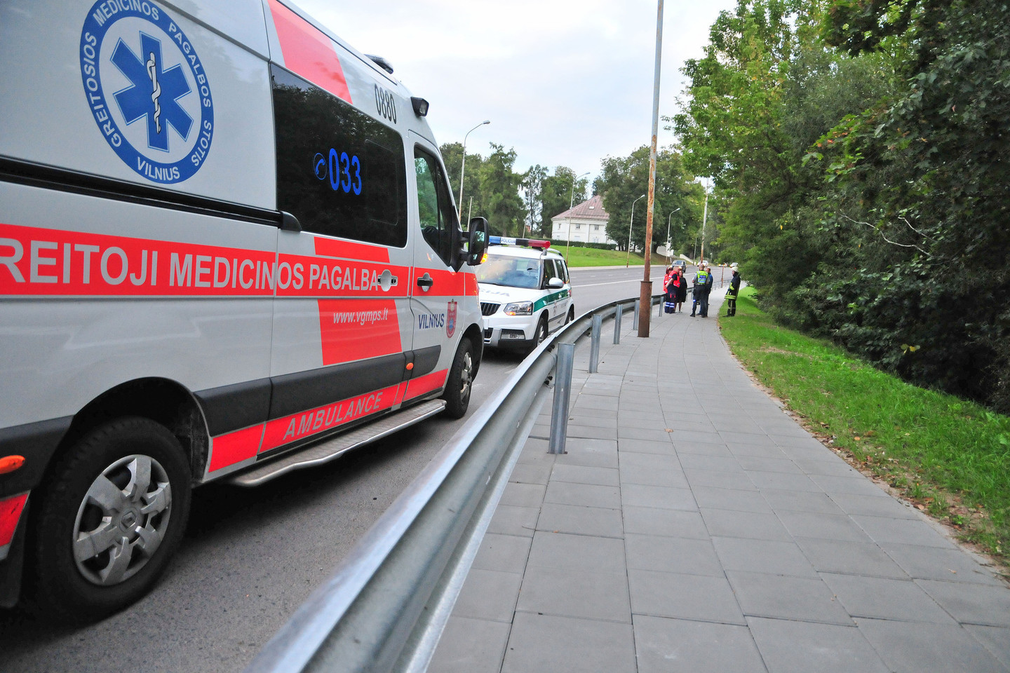 Medikai iš įvykio vietos apžiūrėti į ligoninę išvežė nepilnametį.