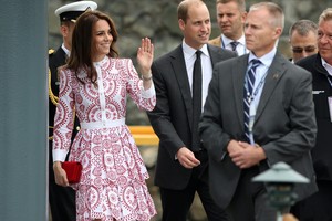 Kanadoje Kembridžo kunigaikštienė Catherine žavi išskirtiniu stiliumi