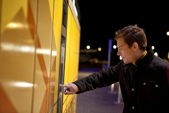 Internetu įsigytus pirkinius atsiima ir naktimis